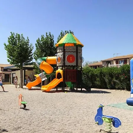 Maison Avec Piscine Chauffee De Paques A La Toussaint Acces Animation & Parc Aquatique De Juin A Fin Septembre Holiday home