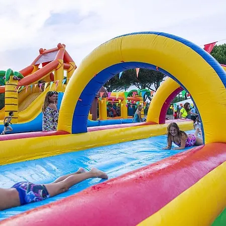Dom wakacyjny Maison Avec Piscine Chauffee De Paques A La Toussaint Acces Animation & Parc Aquatique De Juin A Fin Septembre Portiragnes