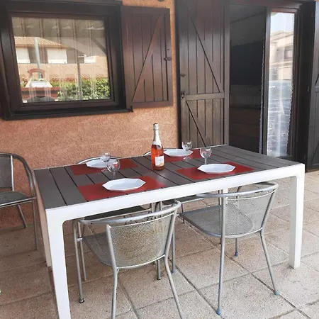 Holiday home Maison Avec Piscine Chauffee De Paques A La Toussaint Acces Animation & Parc Aquatique De Juin A Fin Septembre Portiragnes