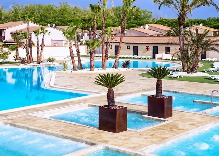 Maison Avec Piscine Chauffee De Paques A La Toussaint Acces Animation & Parc Aquatique De Juin A Fin Septembre